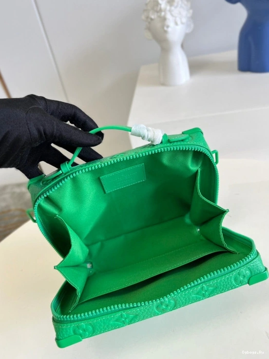 LOUIS VUITTON SOFT TRUNK HANDLE 0206